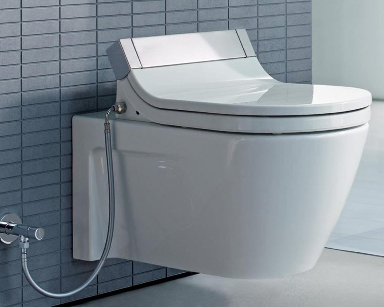 What to look for while choosing the right toilet seat for your bathroom